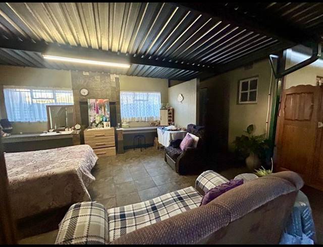 3 BEDROOM HOUSE FOR SALE IN VANDERBIJLPARK SW 1